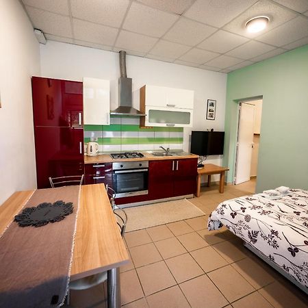 Apartma Kamp Ajdovscina Luaran gambar
