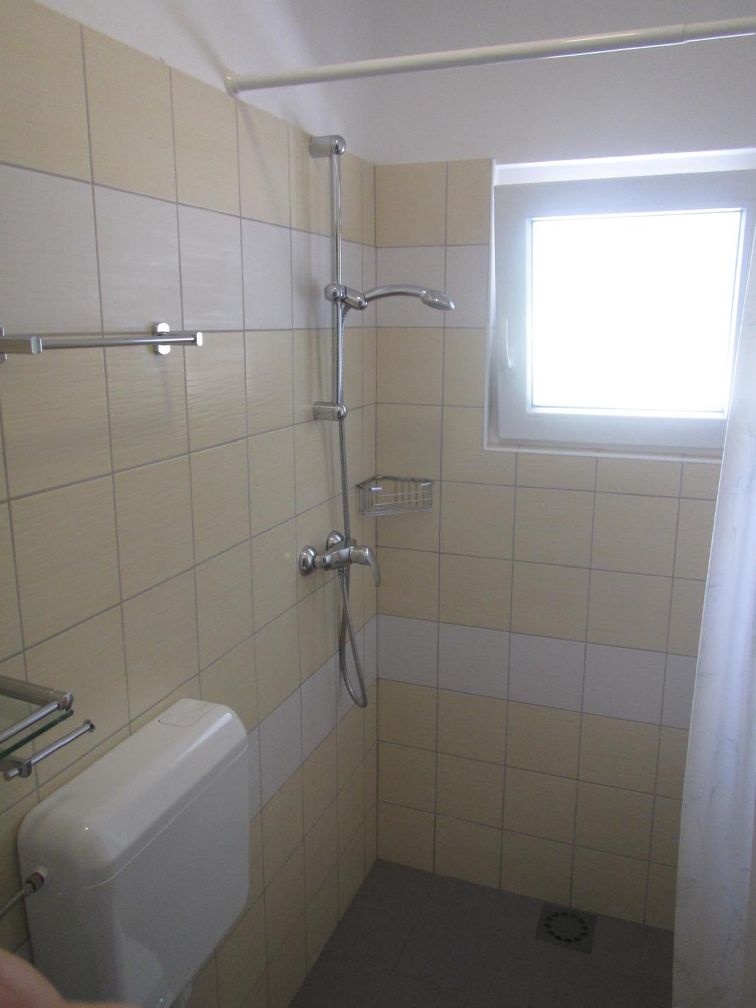 Apartma Kamp Ajdovscina Luaran gambar