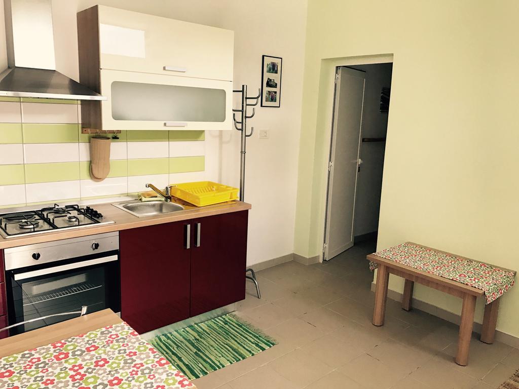 Apartma Kamp Ajdovscina Luaran gambar